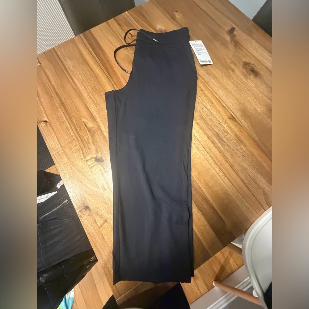 Lululemon Ready to Rulu Straight Leg cropped